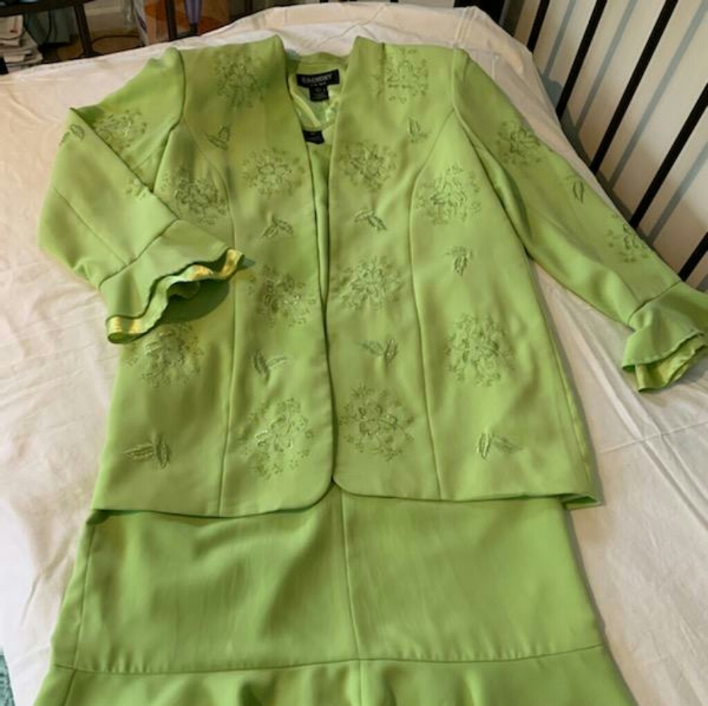 Harmony - New York....Three piece suit